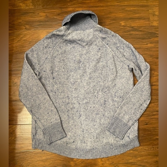 J. Crew Women’s Wool Blend Sweater Size M - Picture 4 of 4